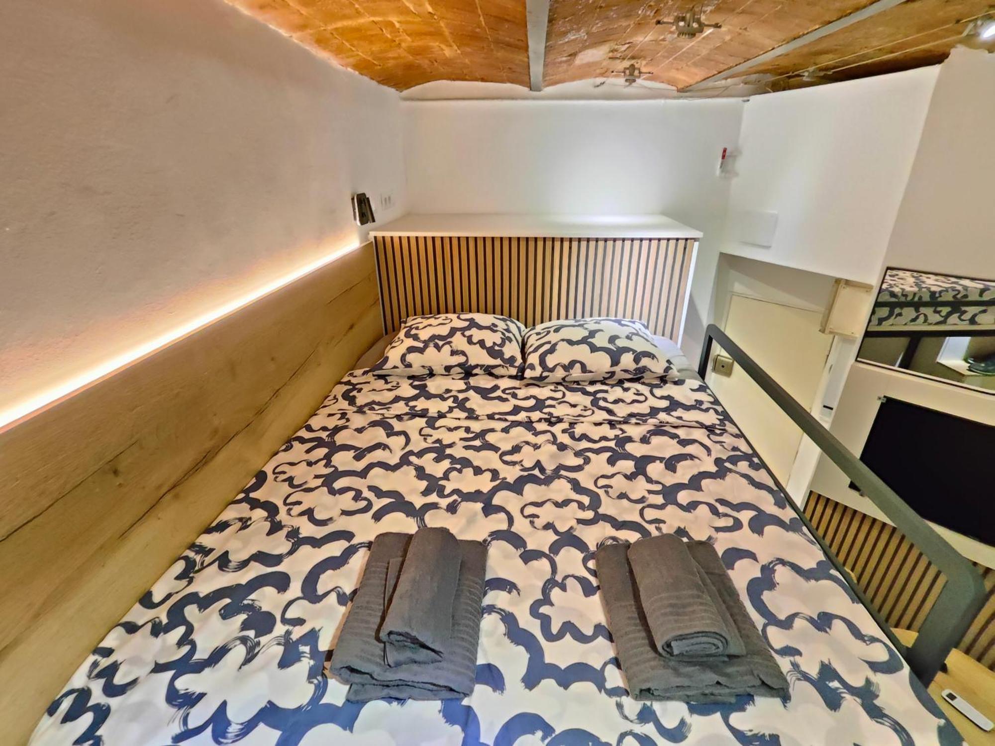 Moderno Estudio Sagrada Familia バルセロナ エクステリア 写真
